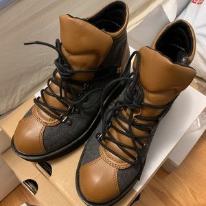 Call it spring lace up boots size 38 (7.5)
